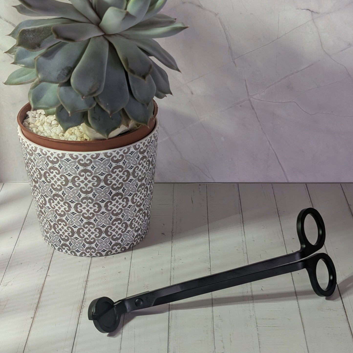 Black Metal Wick Trimmer.